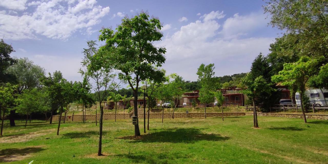 Small Camp Il Poggetto Troghi Bagian luar foto